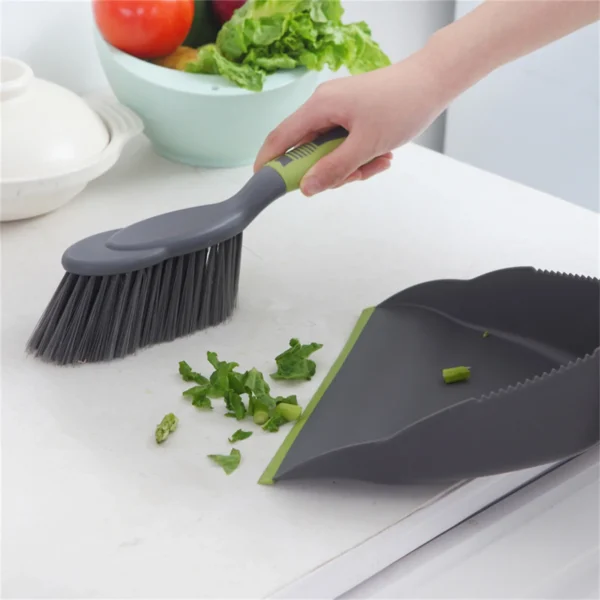 Mini Desktop Dustpan Small Broom Set Desktop Cleaning Dustpan Brush Set Pet Feces Cleaning Brush Silicone Non-Slip Handle